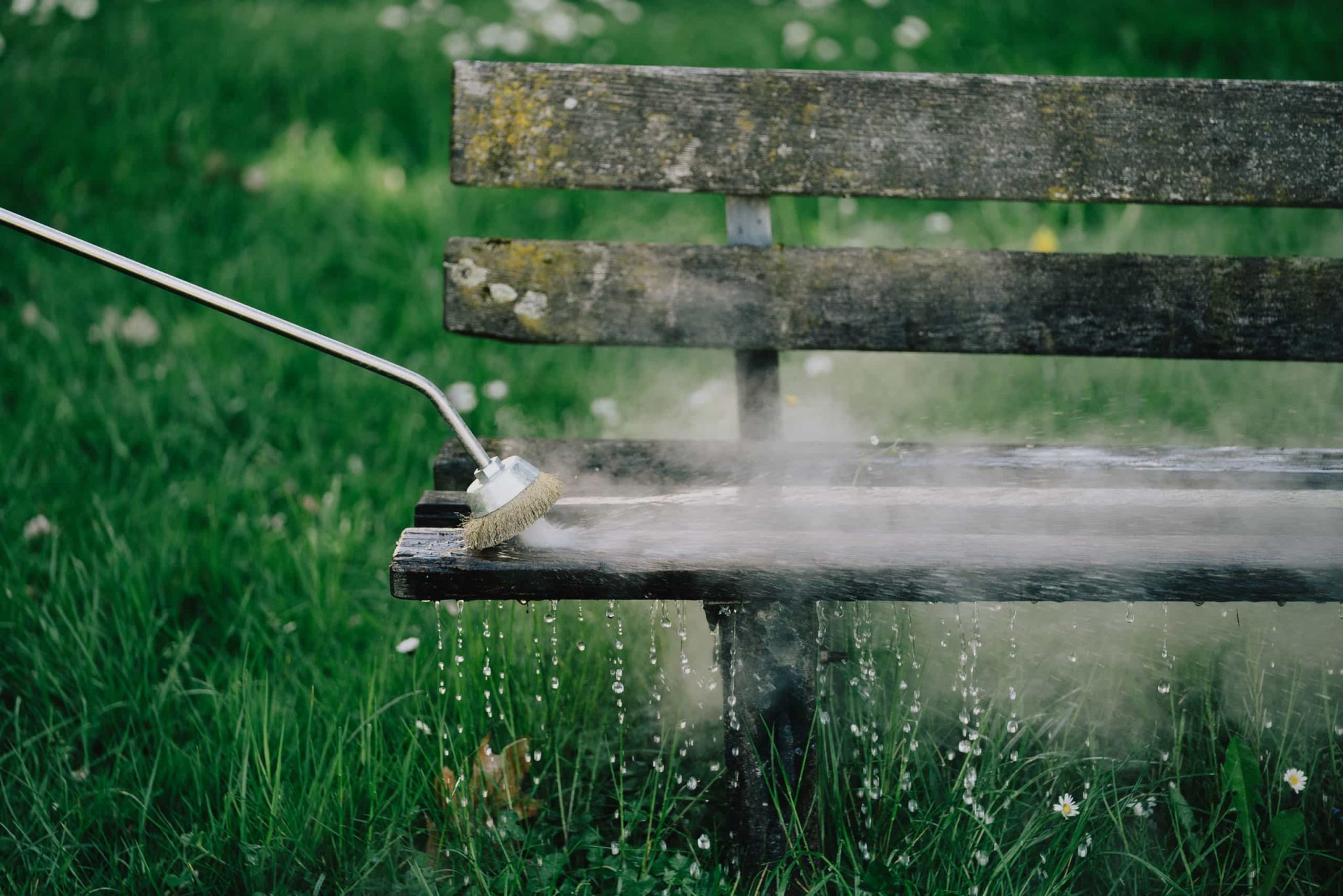 KECKEX Heißwasser-Flächenreinigung chemiefrei.